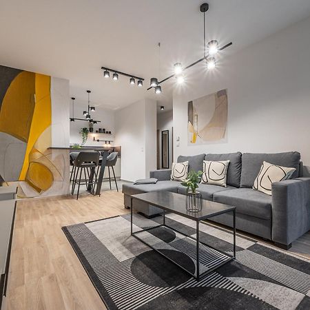 Condo With Balcony @ Downtown Budapest Exterior foto